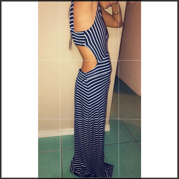 Dress - Picture 3 of 3